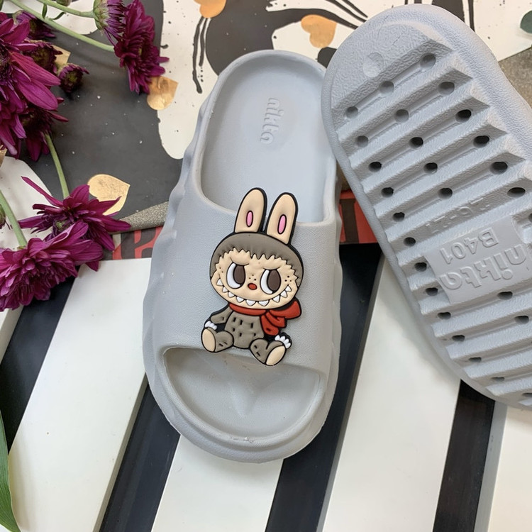 دمپایی حمام بچگانه نیکتا مدل لبوبو کد GR-04