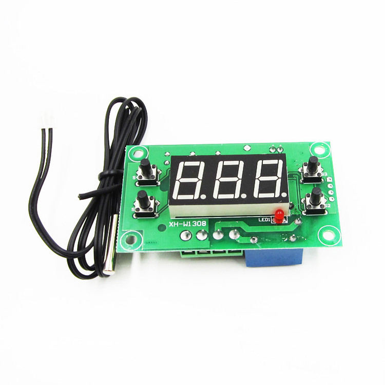 ترموستات دیجیتال مدل XH-W1308