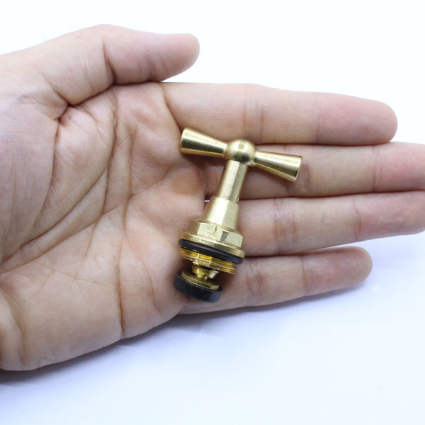 مغزی شیر حیاطی دینا مدل DN-OutdoorFaucet بسته 6 عددی