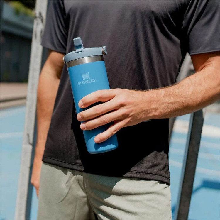 قمقمه 0.88 لیتری مدل Iceflow Flip Straw Tumbler، جنس استیل، دارای درب پیچی با سری پیچی آساننوش نیدار، عایق حرارت استیل