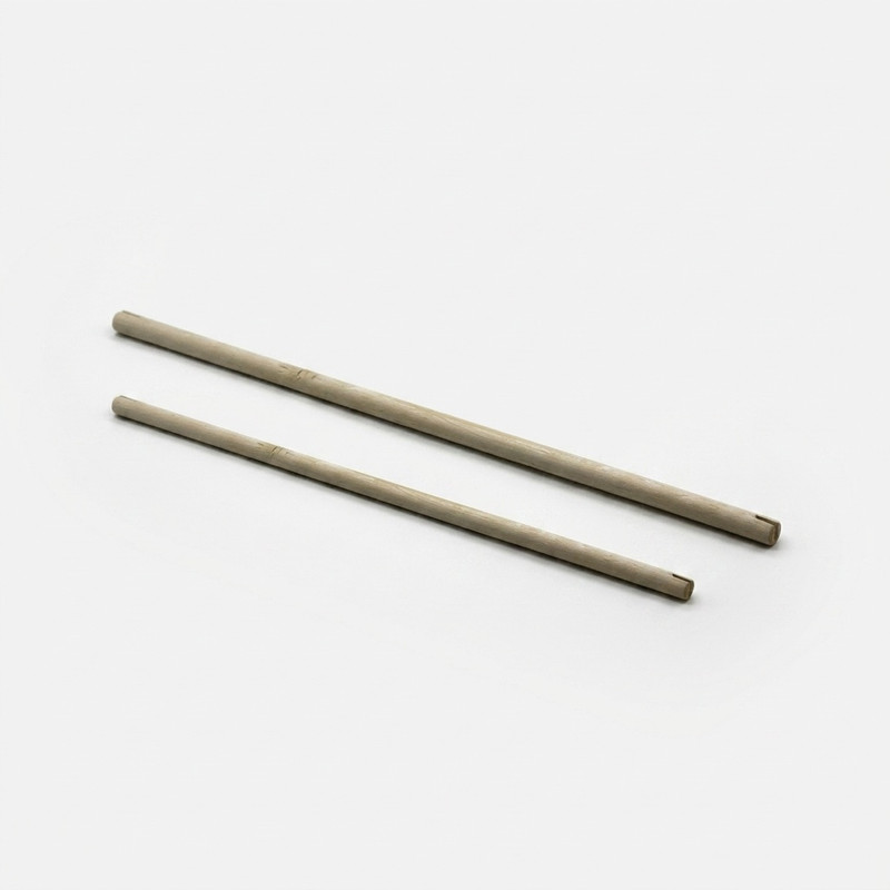 نشیمنگاه چوبی پرنده مدل MZ150 بسته دو عددی با شیار ضدلغزش، ابعاد 2x2x50 سانتی‌متر، ساخته شده از چوب طبیعی مرغوب و سمباده خورده، مناسب جلوگیری از استرس و بیماری میخچه کف پا