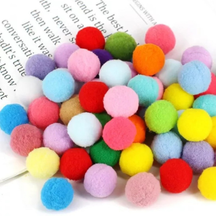 اسباب بازی پولیشی گربه مدل pom pom بسته 20 عددی با ابعاد 2x2x2 سانتیمتر و وزن سبک برای سرگرمی و تحریک بازی حیوانات خانگی