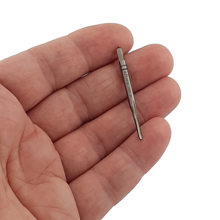 قلاویز دستی استیکو مدل M2-0.4 HSS-G سایز 2 میلی متر مجموعه 3 عددی