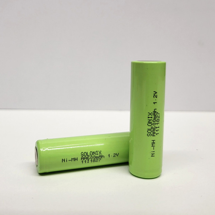 باتری قلمی شارژی سولونیکس مدل صنعتی 600mAh سر تخت بسته 2 عددی